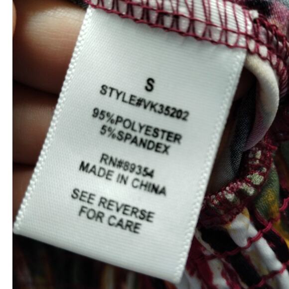 Adrienne Vittadini Size Small Multicolor Abstract V-Neck Shirred Waist Blouse - Picture 5 of 6